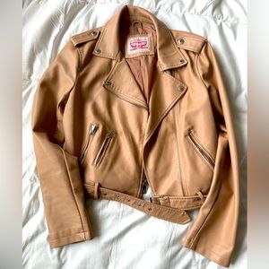 Levis’s jacket ,like new
